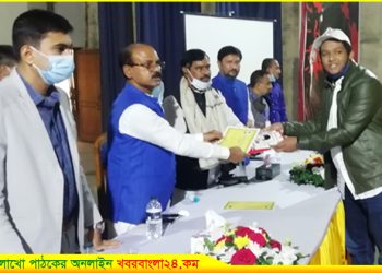 টাঙ্গাইলে কৃতি শিক্ষার্থীদের সংবর্ধনা