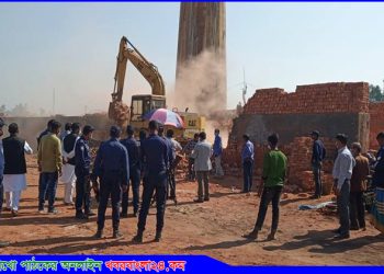 মির্জাপুরে ইটভাটায় ভ্রাম্যমাণ আদালতের অভিযান; জরিমানা ও বন্ধের নির্দেশ