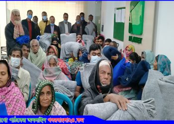 নাগরপুরে শীতবস্ত্র বিতরণ