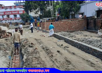 শিশু-কিশোরদের মানসিক-শারীরিক বিকাশ নয়; বাণিজ্যেই প্রাধাণ্য পৌরসভার