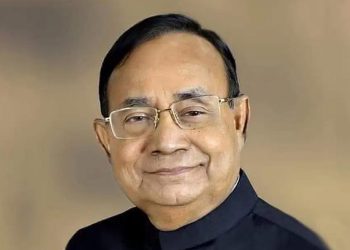 সাবেক রেলমন্ত্রী মুজিবুল হকের দেশত্যাগে নিষেধাজ্ঞা