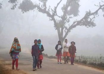 কুড়িগ্রামে দেখা নেই সূর্যের বিপর্যস্ত জনজীবন