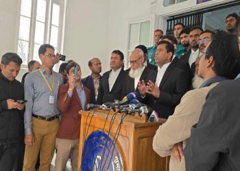 আন্দোলনে হেলিকপ্টার থেকে গুলির প্রমাণ মিলেছে