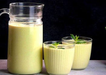 বোরহানির সহজ রেসিপি তৈরি করুন বাড়িতেই