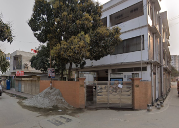 টাঙ্গাইল জেলা আওয়ামী লীগের সাবেক সভাপতি ফজলুর রহমান খান ফারুকের বাসা ভাঙচুর