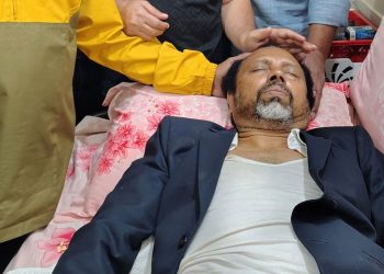 সংঘর্ষ থামাতে গিয়ে ইটের আঘাতে আ'হত বিএনপি নেতা