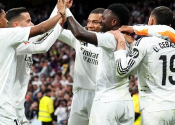 লা লিগা: জিরোনাকে হারিয়ে বার্সার পাশে রিয়াল মাদ্রিদ