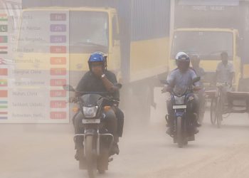 দিল্লি-লাহোরের পর খুব অস্বাস্থ্যকর’ বাতাসে বিশ্ব র‍্যাঙ্কিংয়ে তৃতীয় ঢাকা