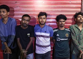 মোহাম্মদপুরে যৌ'থ বাহিনীর সঙ্গে বন্ধুকযুদ্ধে’ নি'হ'ত ২ আ'ট'ক ৫