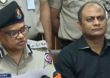 হাতিরঝিল থেকে দেড় লাখ পিসের বেশি ইয়াবাসহ গ্রেফতার ৪