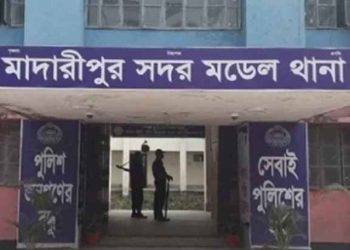 ট্রিপল মার্ডার মামলার আসামি ইউপি চেয়ারম্যান সুমন গ্রে'প্তার ৩