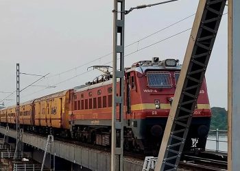 বাংলাদেশের ওপর দিয়ে সেভেন সিস্টার্সে যাওয়ার রেল প্রকল্প স্থগিত ভারতের