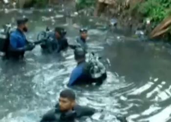 চট্টগ্রামের হিজরা খালে পড়ে নি'খোঁজ ৬ মাসের শিশু দ্বিতীয় দিনেও মেলেনি সন্ধান