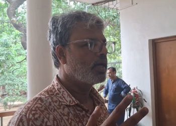 চারুকলার নববর্ষের মোটিফে আ'গুন: সিসিটিভিতে ধরা পড়েছে এক ব্যক্তির সন্দেহজনক কর্মকাণ্ড