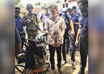 কুড়িগ্রামের চিলমারীতে ই'য়াবাসহ ভুয়া সাংবাদিক আ'টক