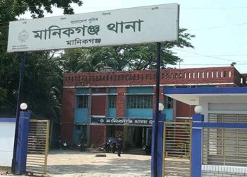 চিত্রশিল্পীর বাড়িতে আ'গুন: ছাত্রলীগ ও আ.লীগ নেতাসহ গ্রে'ফতার ৬