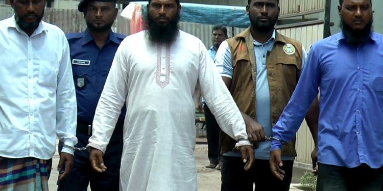 মনপুরায় ছাত্রদল নেতা হ'ত্যা মা'মলায় পলাতক প্রধান আসামিসহ তিনজন গ্রে'প্তা'র