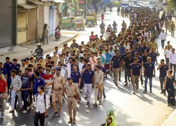 গুজরাটে বড় অভিযান এক হাজারেরও বেশি অবৈধ বাংলাদেশি অভিবাসী আ'টক