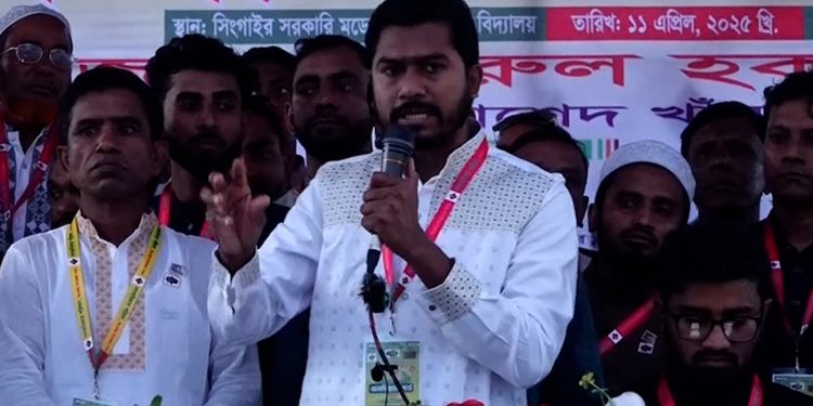 "নতুন দলগুলোও ঝুঁকছে পুরোনো রাজনীতির পথে: নুরুল হক নুর"
