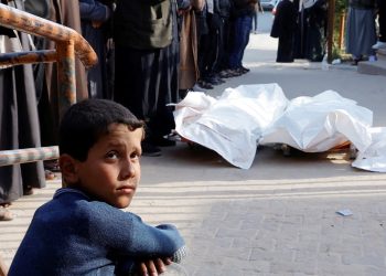 গাজায় ইসরায়েলি হা'মলায় সাংবাদিকসহ একই পরিবারের ১০ জন নি'হত