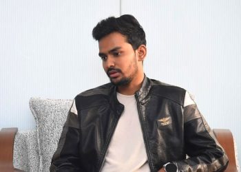 ছাত্রদের নতুন দলে যোগের বাধ্যবাধকতা নেই: উপদেষ্টা আসিফ মাহমুদ