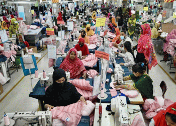বাংলাদেশ থেকে পোশাক আমদানিতে ভারতের স্থলপথ নিষেধাজ্ঞা