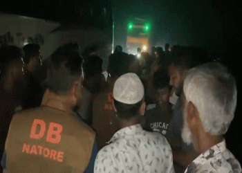 নাটোরে মহাসড়কে পলিথিনে মোড়ানো মানুষের কা'টা হাত উদ্ধার