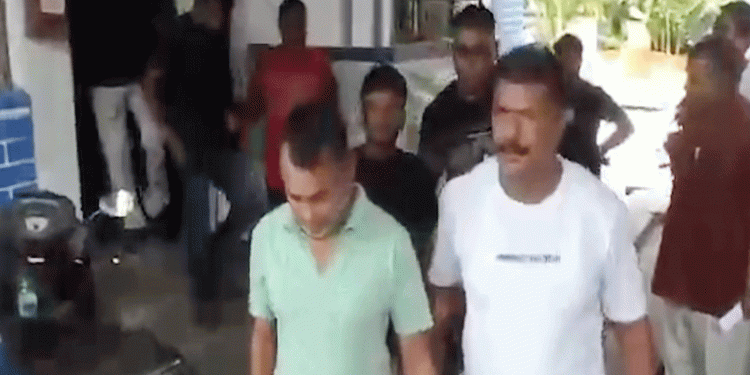 ভারতে গ্রে'ফতার হওয়া আওয়ামী লীগ নেতাকর্মীদের কা'রাগারে পাঠানোর আদেশ