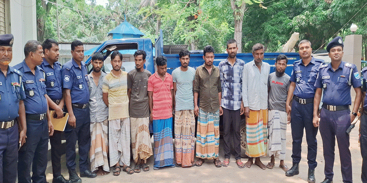 টাঙ্গাইলের মধুপুরে ফ্যাক্টরিতে ডা'কাতি ৯ জন গ্রে'প্তা'র