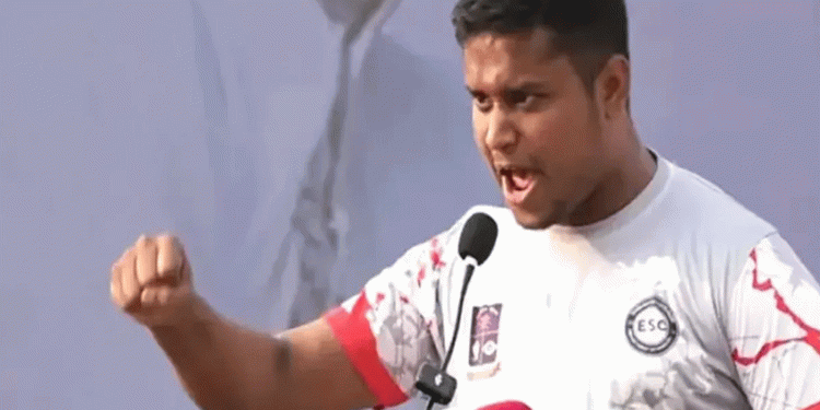 আওয়ামী লীগের বিচার নিয়ে ক্ষোভ সাবেক রাষ্ট্রপতির দেশ ছাড়ার ইঙ্গিতপূর্ণ সময়