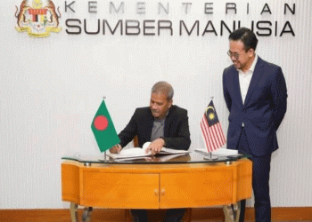 মালয়েশিয়ায় বিনা খরচে যাবে ২০ হাজার বাংলাদেশি শ্রমিক