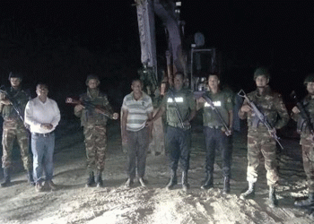 রাঙ্গুনিয়ায় পাহাড় কাটার অভিযোগে একজনকে ৭ দিনের কা'রাদণ্ড