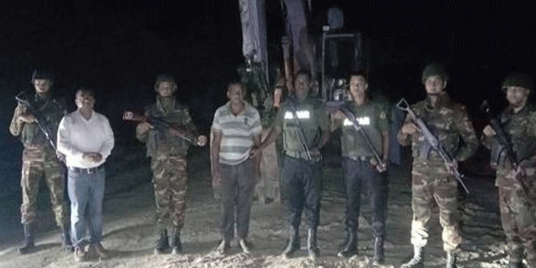 রাঙ্গুনিয়ায় পাহাড় কাটার অভিযোগে একজনকে ৭ দিনের কা'রাদণ্ড