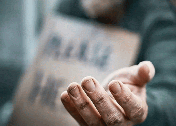 সৌদি আরবসহ ৬ দেশ থেকে ভিক্ষাবৃত্তির অভিযোগে ৫ হাজারের বেশি পাকিস্তানিকে বহিষ্কার