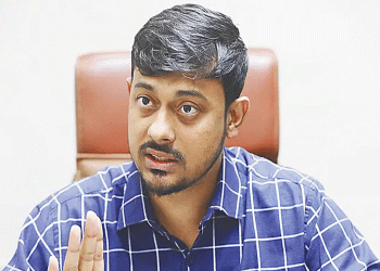 "আসিফ নজরুল বিশ্বাসঘাতক পদত্যাগে বাধ্য করব: এনসিপি"