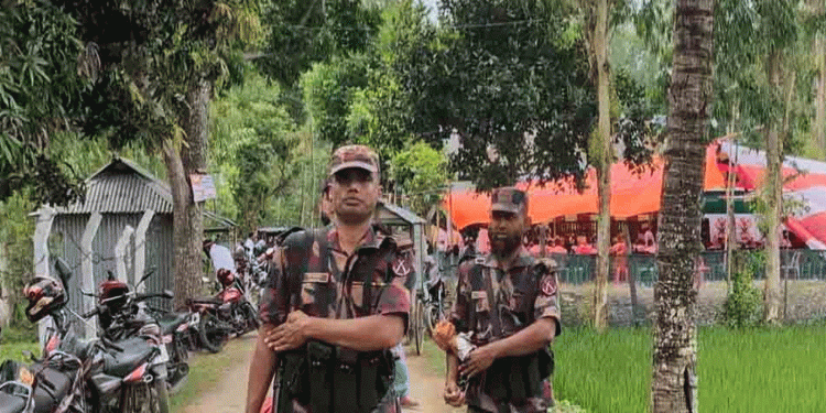 কুড়িগ্রামে সীমান্তে ব'জ্রপাতে বিজিবি সদস্য নি'হত আ'হত ৪