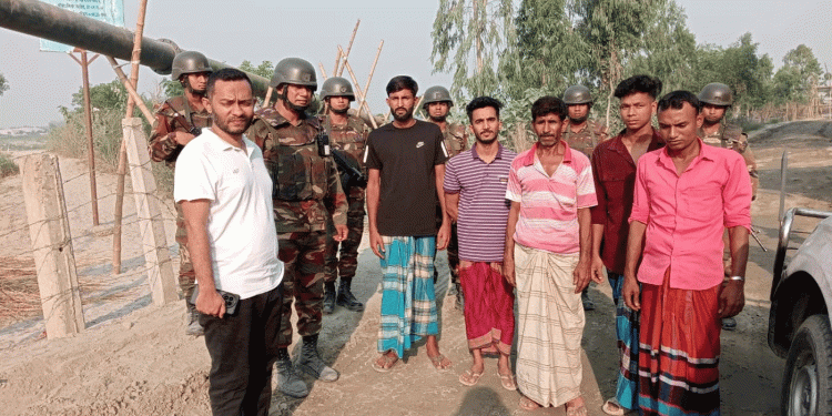 কালিহাতীতে অবৈধ বালুঘাটে যৌথ বাহিনীর অভিযান