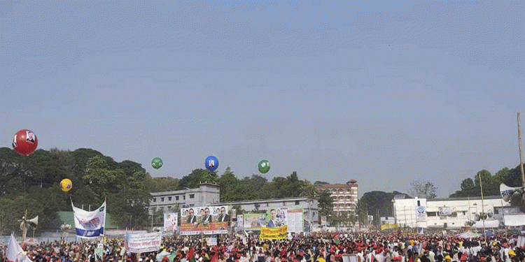 চট্টগ্রামে বিএনপির তারুণ্যের সমাবেশে উপস্থিত তামিম ইকবাল