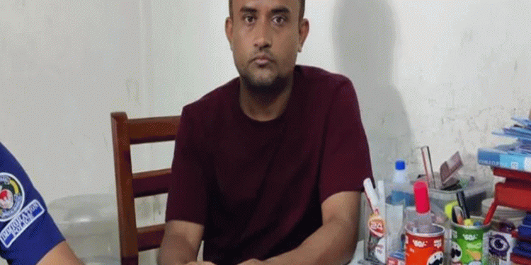 ভারতে যাওয়ার পথে বেনাপোলে যুবলীগ নেতা গ্রে'প্তা'র