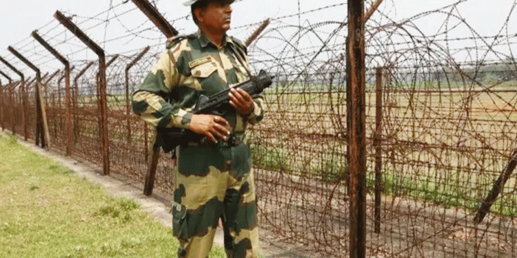 চার শতাধিক পুশ-ইন: সীমান্ত দিয়ে বাংলাদেশে ঠেলে দিচ্ছে ভারত