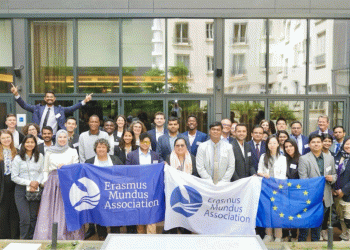 প্যারিসে ইরাসমুস মুন্ডুস সম্মেলনে বাংলাদেশিদের উজ্জ্বল উপস্থিতি