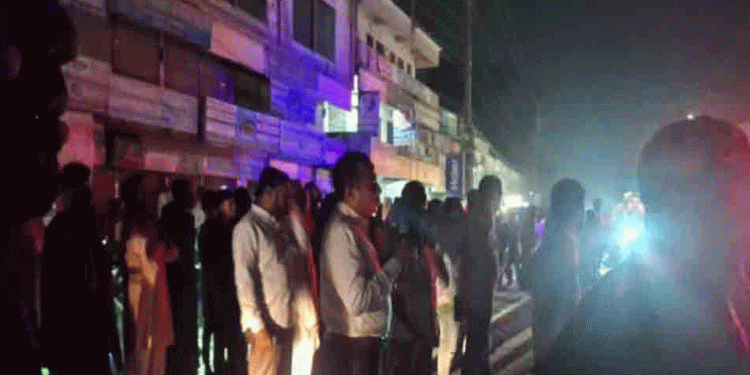 টাঙ্গাইলের ঘাটাইলে ওয়ার্কশপে ভয়াবহ অ'গ্নিকাণ্ড