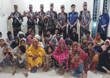 বিএসএফ ঠেলে পাঠানো নারী-শিশুসহ ৪৪ জন আ'টক