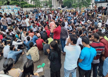 সাম্য হ'ত্যার বিচারে শাহবাগ অবরোধে ছাত্রদল