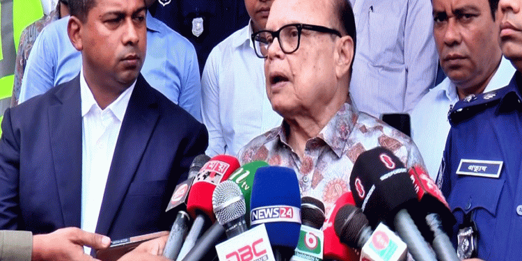 চালের দাম সহনশীল পর্যায়ে কৃষকের ন্যায্যমূল্য নিশ্চিত করতে হবে: খাদ্য উপদেষ্টা