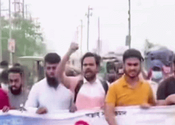 টঙ্গীতে আওয়ামী পরিবারের ব্যানারে মিছিলের চেষ্টা আ'টক ৩