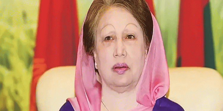 চার মাস পর দেশে ফিরছেন খালেদা জিয়া সিলেট হয়ে আসবেন ঢাকায়