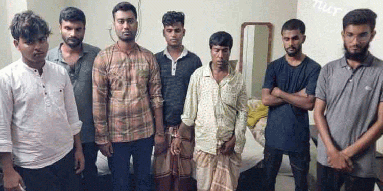 নৌবাহিনীতে চাকরি দেওয়ার নামে প্র'তারণা খুলনায় ৯ জন গ্রে'প্তার
