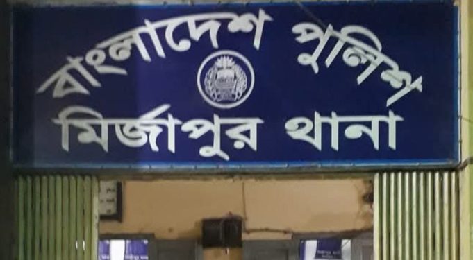 টাঙ্গাইলের মির্জাপুরে ট্রাকসহ ২০ লাখ টাকার সয়াবিন তেল ডাকাতি