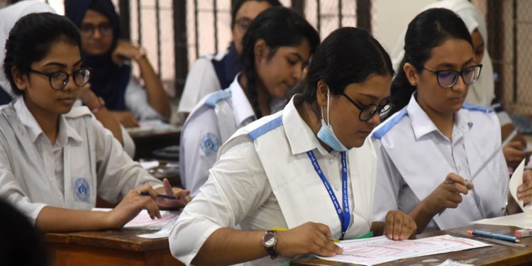 ২৬ জুন থেকে শুরু হচ্ছে এইচএসসি ও সমমানের পরীক্ষা